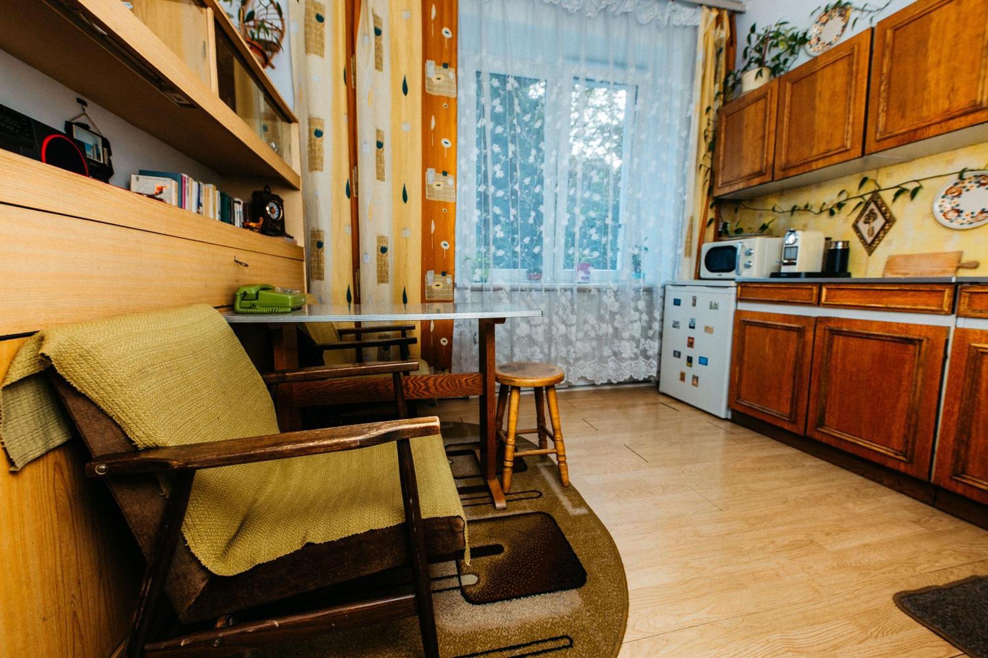 Feel The Old Socialist Style Apartment Krasków Exterior foto